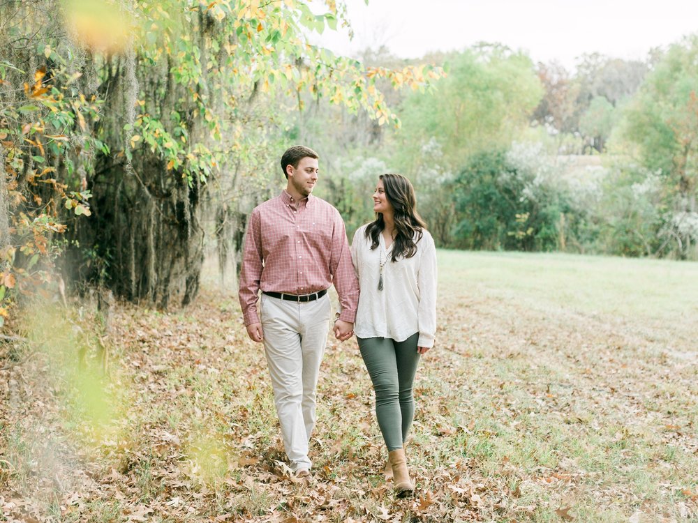  Beautiful Fall Engagement Pictures in Alabama 