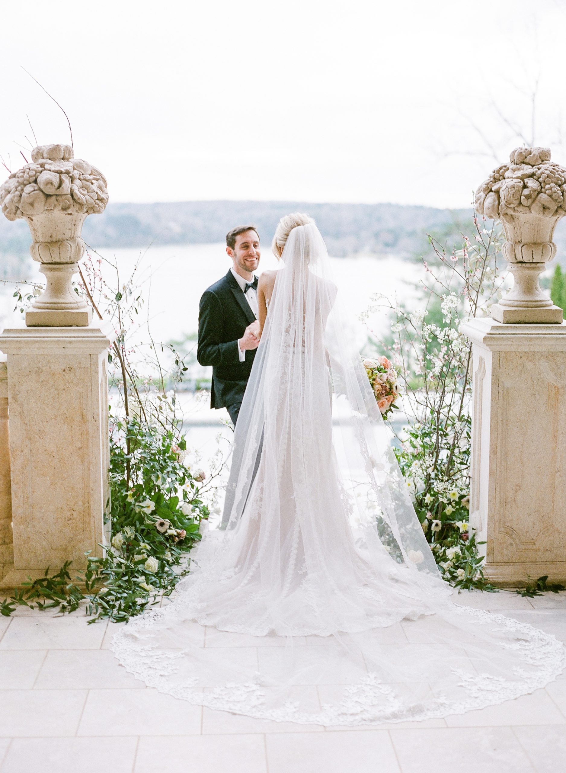 Lake Como Inspired Wedding in Tuscaloosa Alabama | Alabama Wedding Photographer