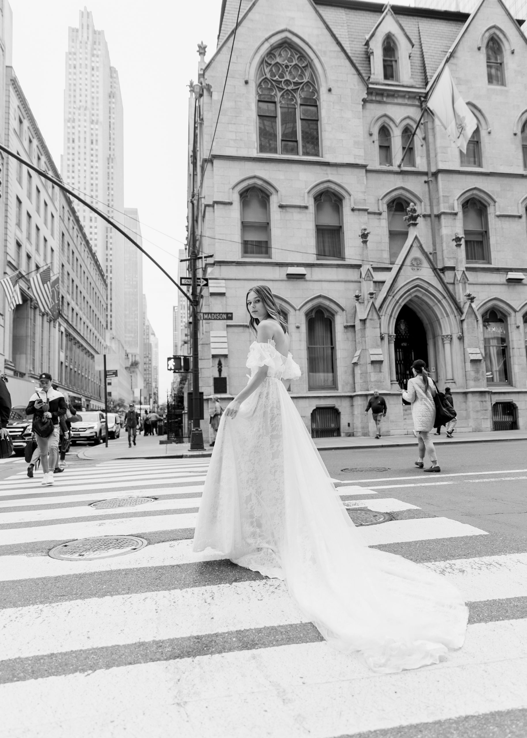 New-York-Bridal-Fashion-Week-NYBFW-Arava-Polak-Jessie-Barksdale-Photography_0025.jpg
