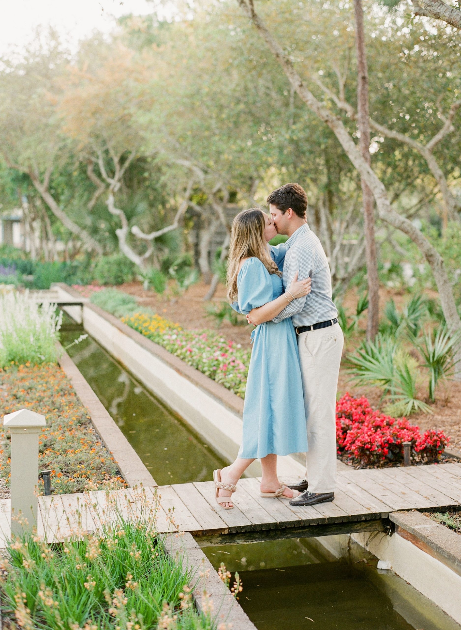 Watercolor-Florida-Engagement-Session-Jessie-Barksdale-Photography_0024.jpg